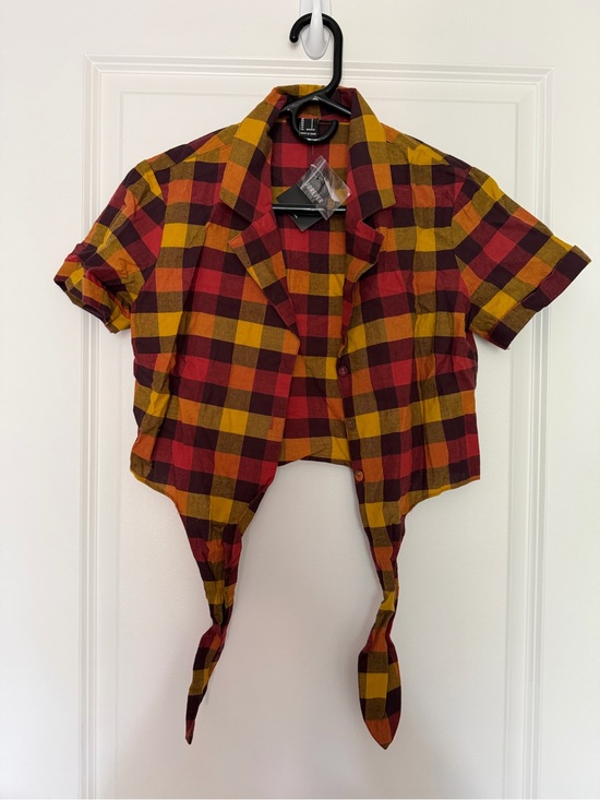 Tops - Plaid Tie-Front Cropped Shirt Jacket - Red & Mustard